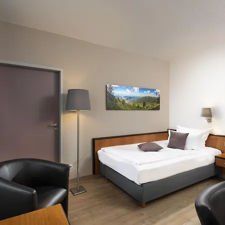 מלון B&B Hotel Rastatt 3*