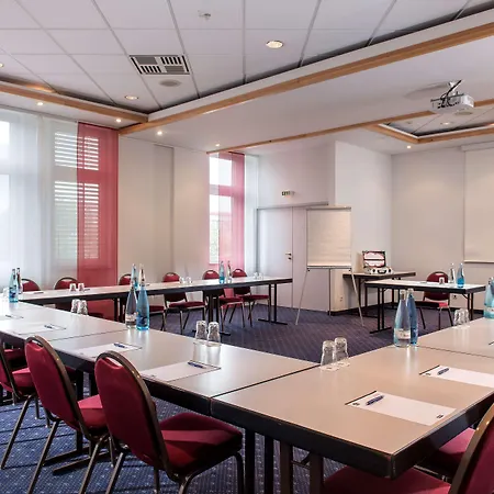 B&B Hotel Rastatt מלון 3*