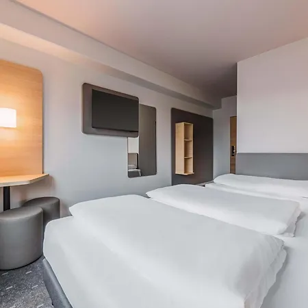 מלון B&B Hotel Rastatt 3*