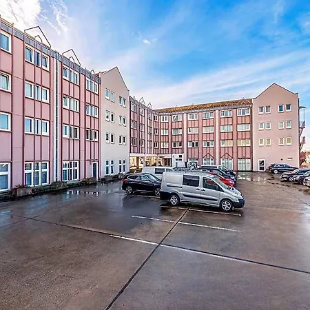 B&B Hotel Rastatt 3*