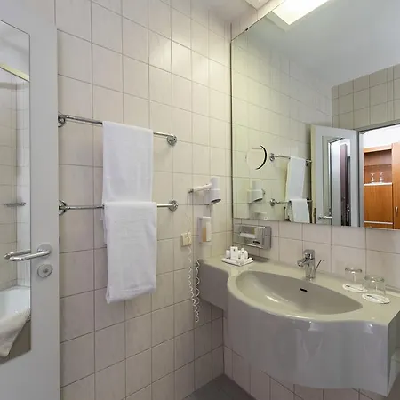 מלון B&B Hotel Rastatt